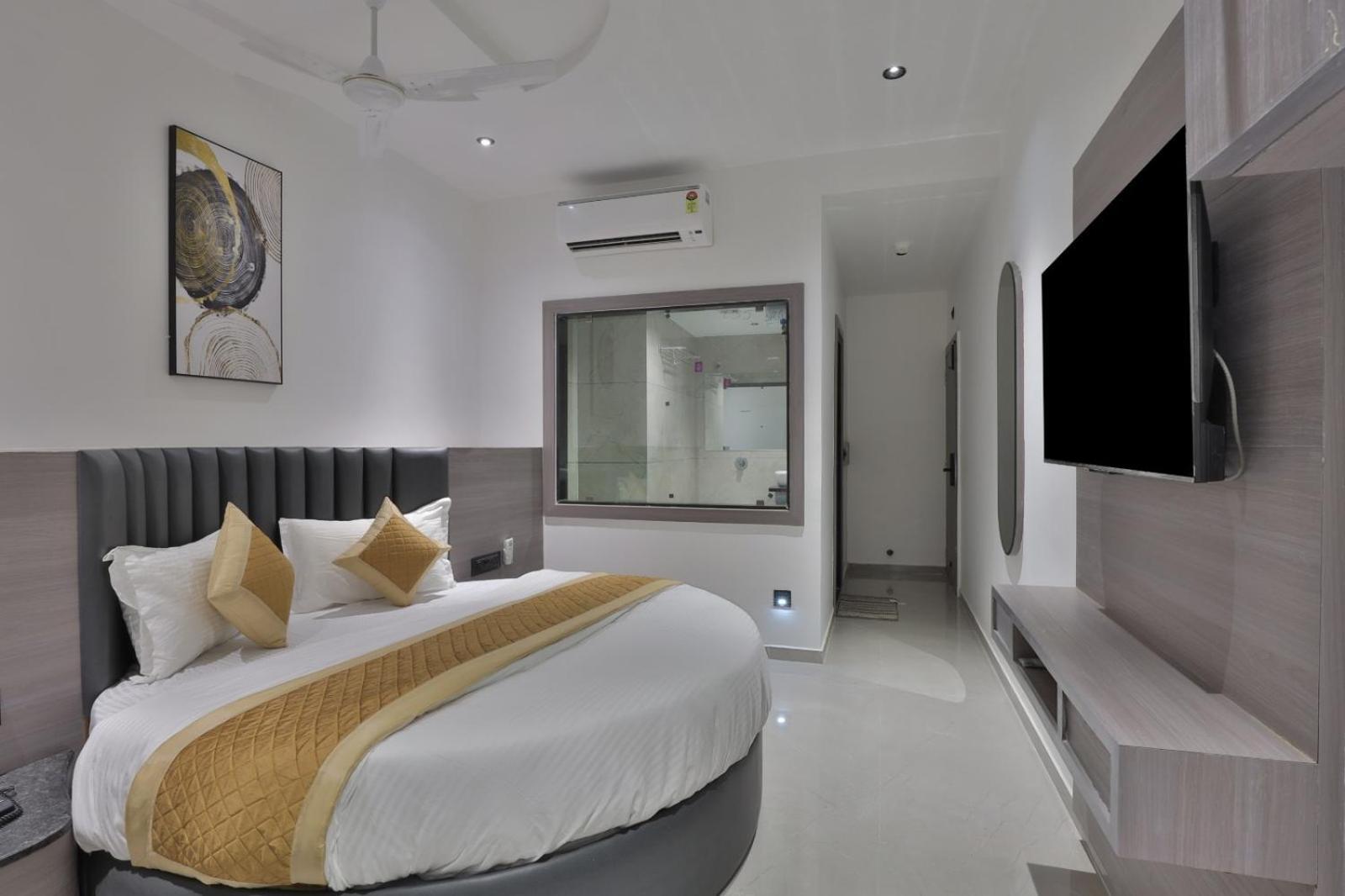 Hotel Legacy อาเมดาบัด ภายนอก รูปภาพ