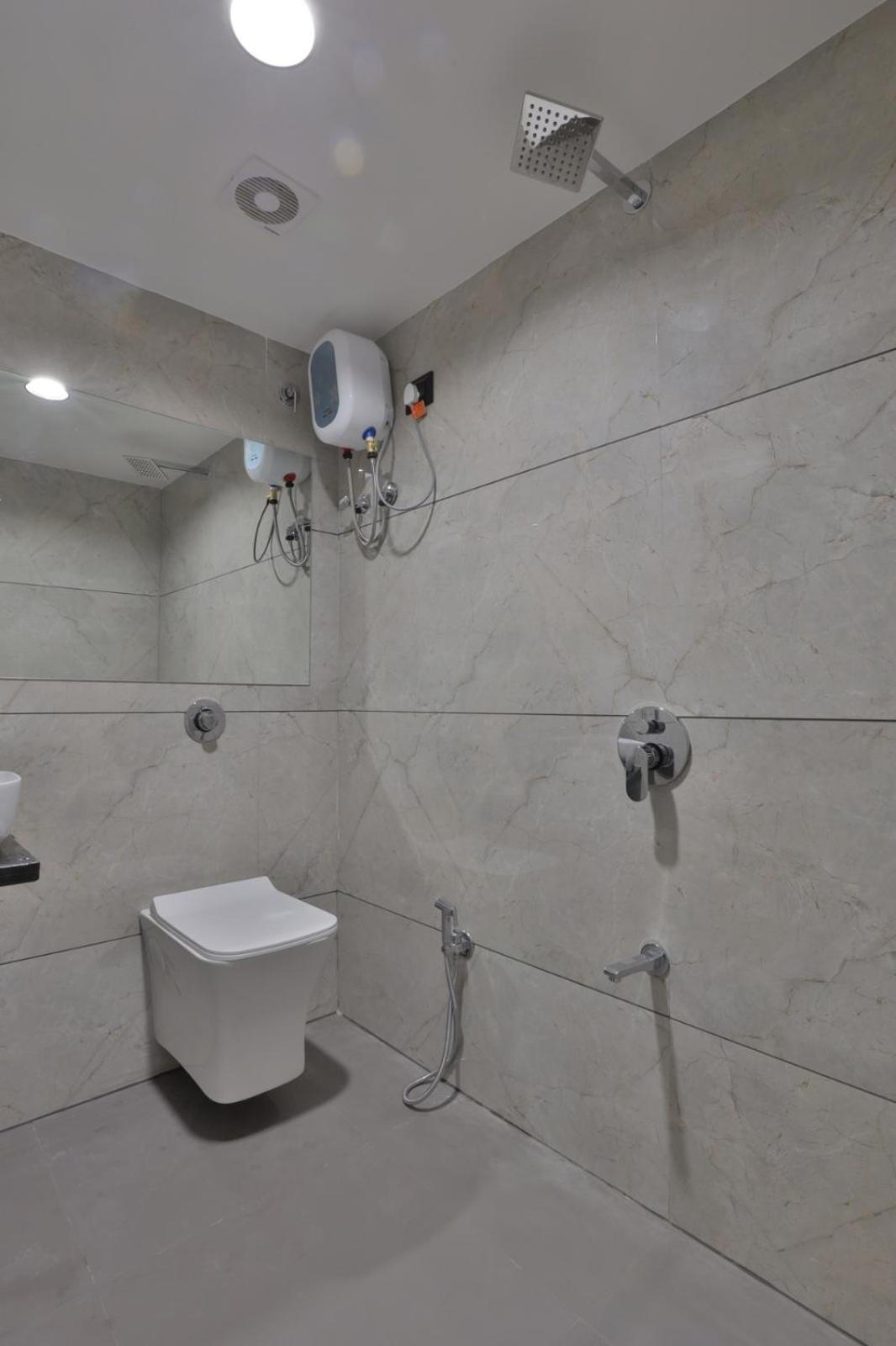 Hotel Legacy อาเมดาบัด ภายนอก รูปภาพ