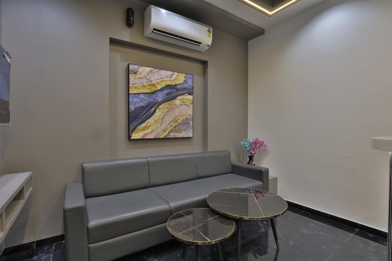 Hotel Legacy อาเมดาบัด ภายนอก รูปภาพ